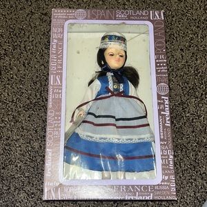 The Wonderful World of Effanbee Dolls France